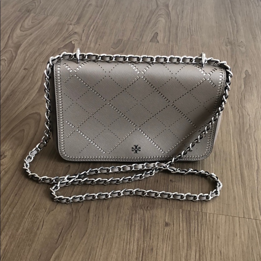 TORY BURCH ROBINSON ADJUSTABLE SHOULDER BAG